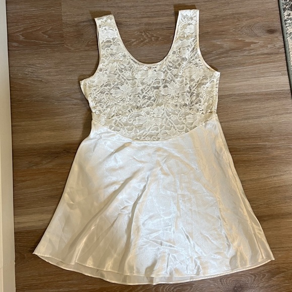 Victoria’s Secret Lace and Satin Slip Dress m/l - Picture 5 of 8